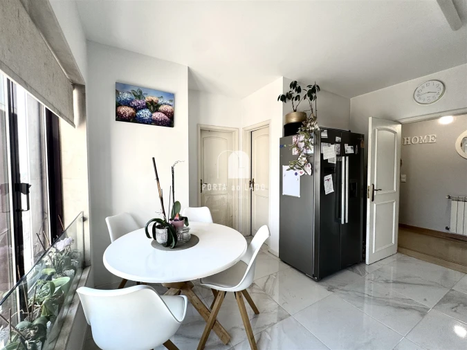 Apartamento T4 para Venda em Pedroso e Seixezelo Foto 7