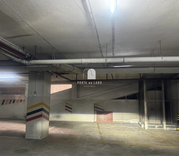 Apartamento T4 para Venda em Pedroso e Seixezelo Foto 23