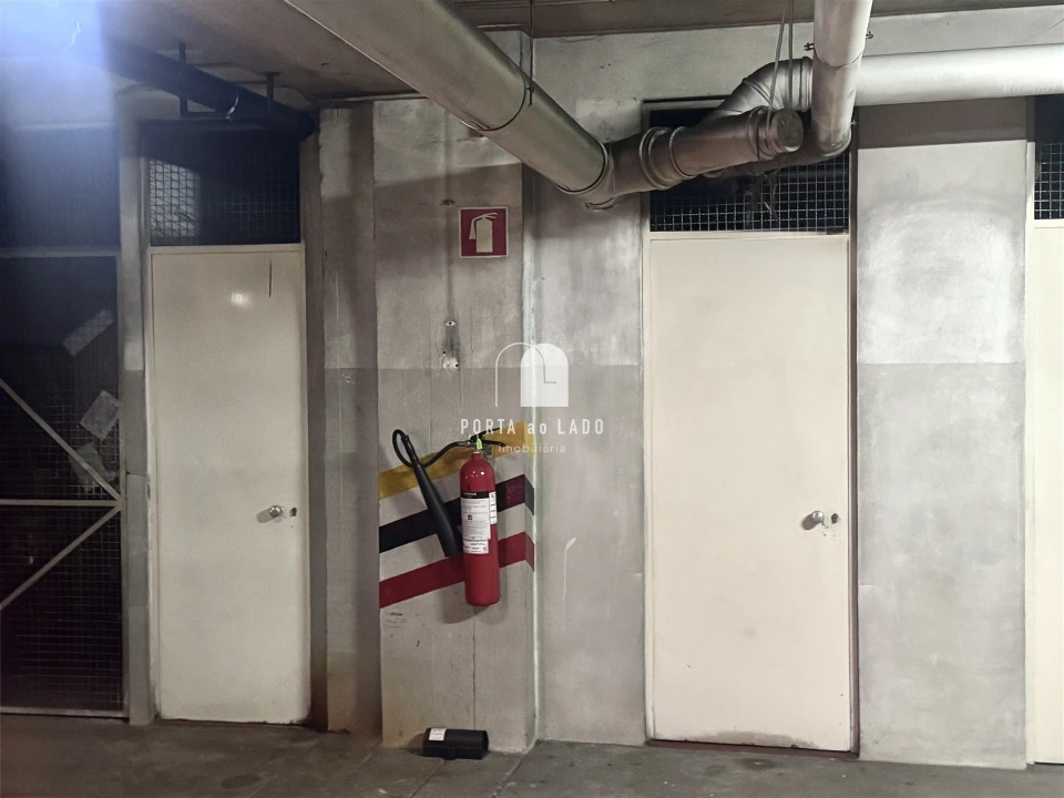 Apartamento T4 para Venda em Pedroso e Seixezelo Foto 24