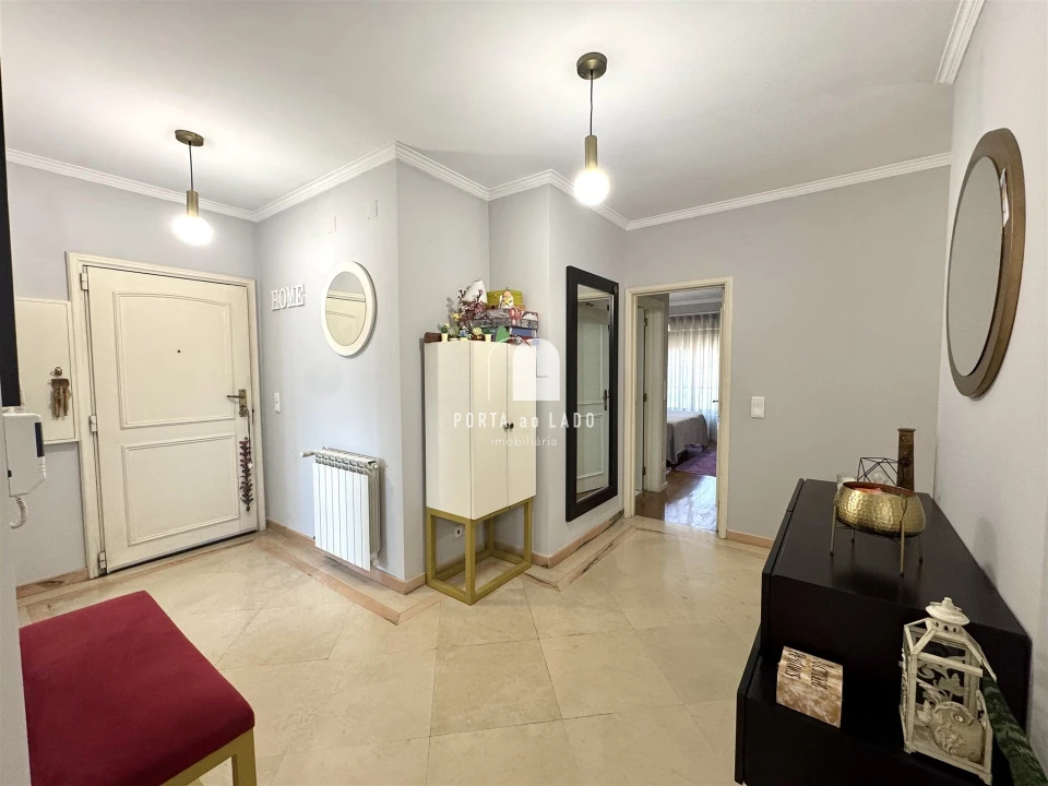 Apartamento T4 para Venda em Pedroso e Seixezelo Foto 4