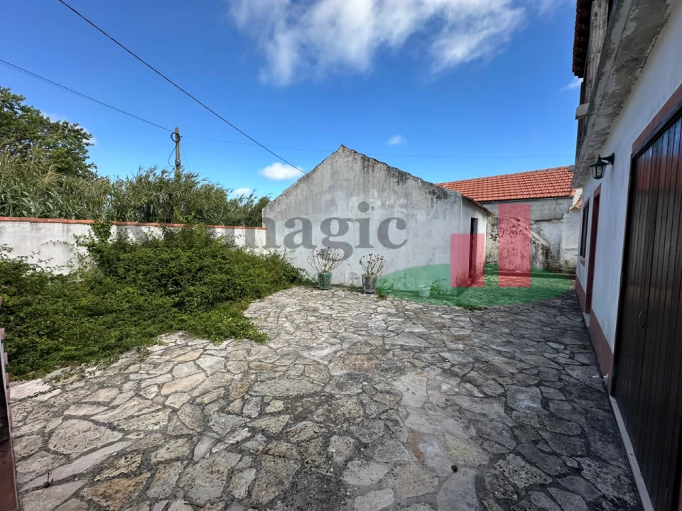 Moradia T2 para Venda em Alfeizerão Foto 11
