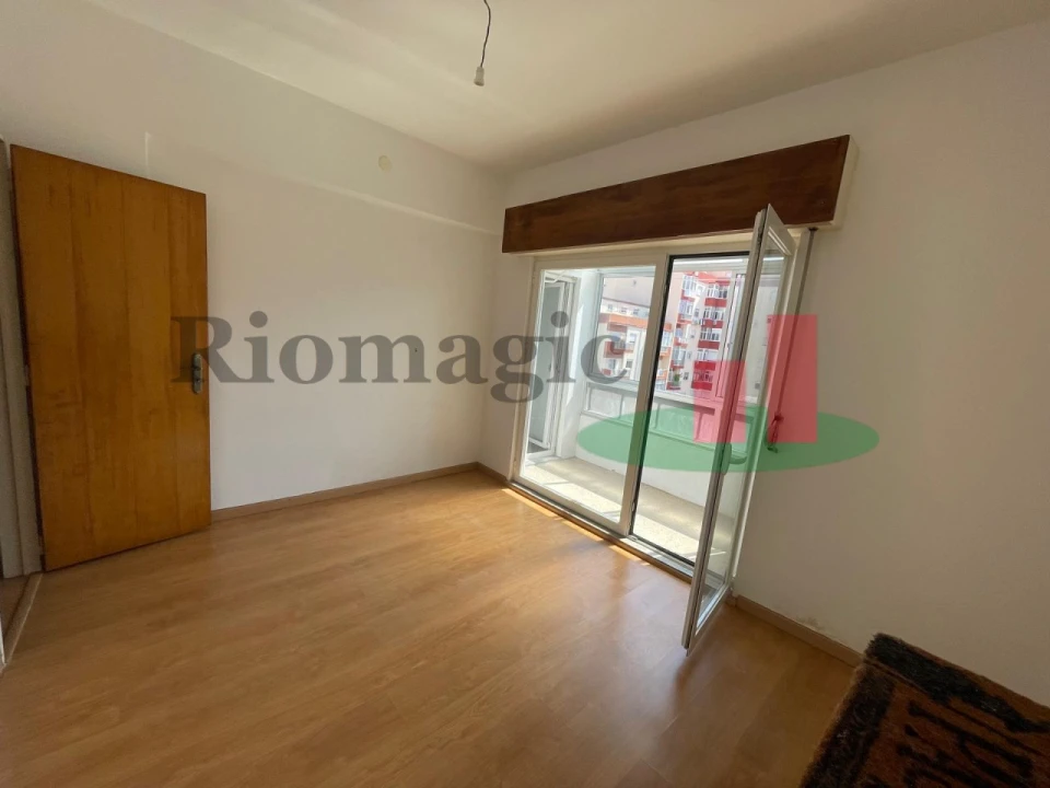 Apartamento T1 para Venda em Águas Livres Foto 6
