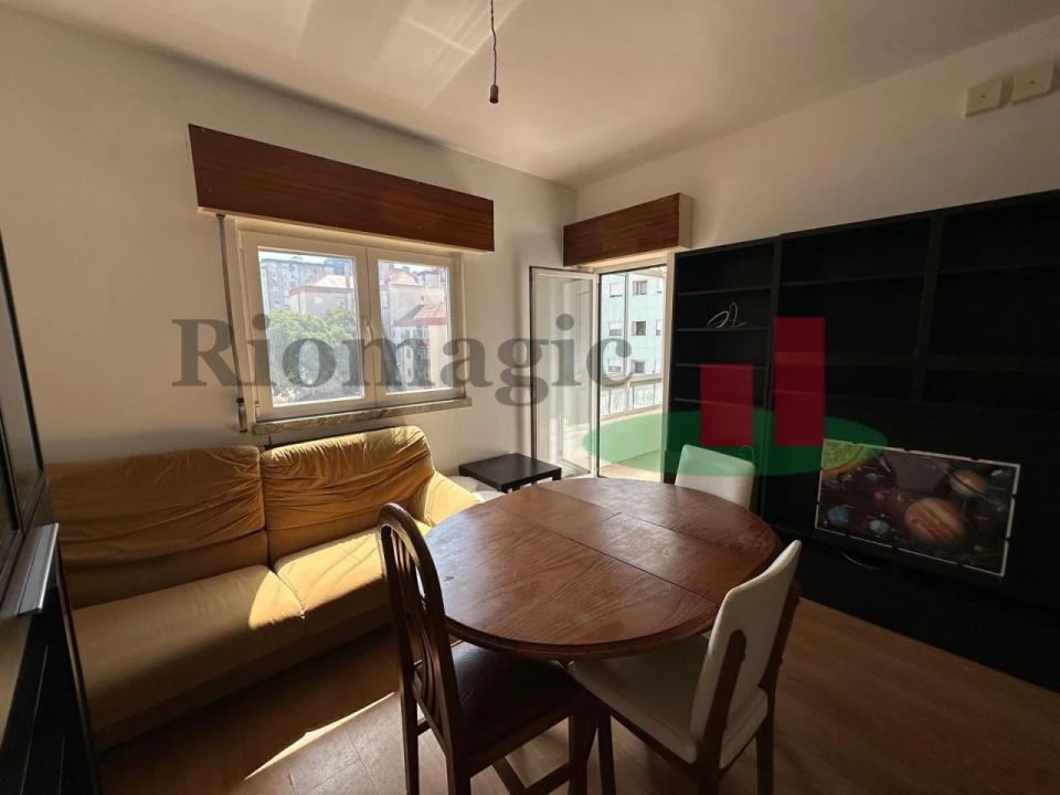 Apartamento T1 para Venda em Águas Livres Foto 4