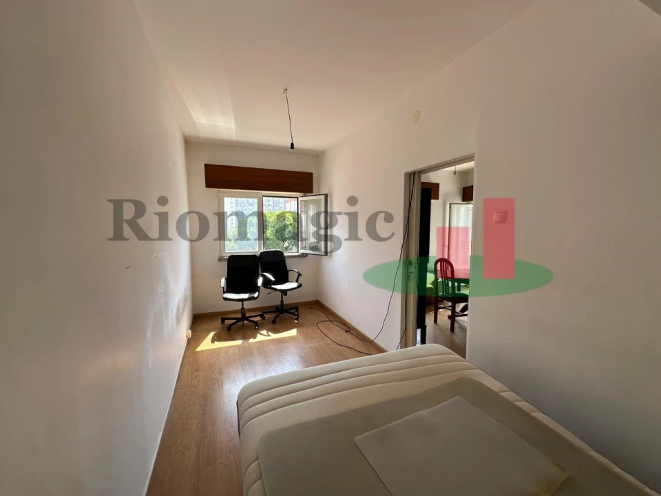 Apartamento T1 para Venda em Águas Livres Foto 11