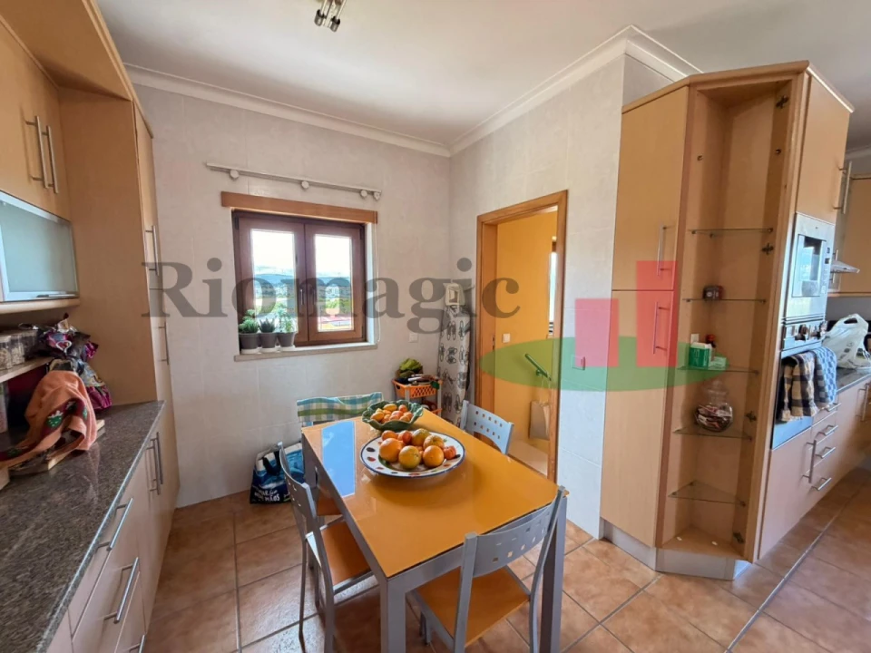 Moradia T5 para Venda em Rio Maior Foto 10