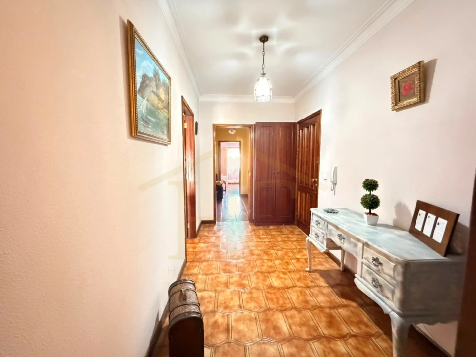 Apartamento T2 para Venda em Cidade da Maia Foto 3