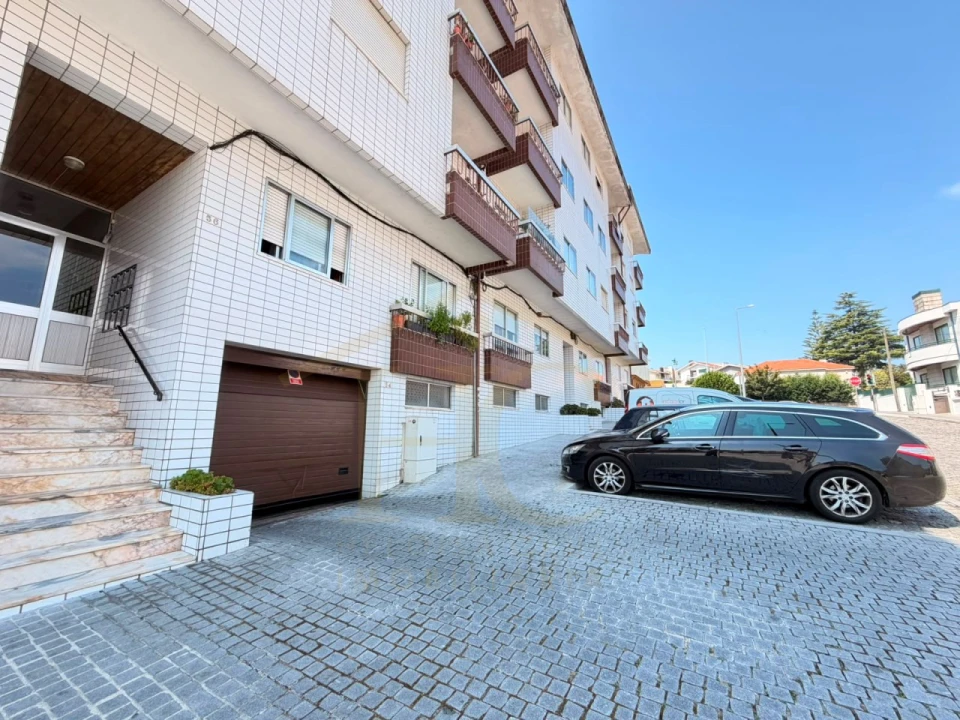 Apartamento T2 para Venda em Cidade da Maia Foto 21