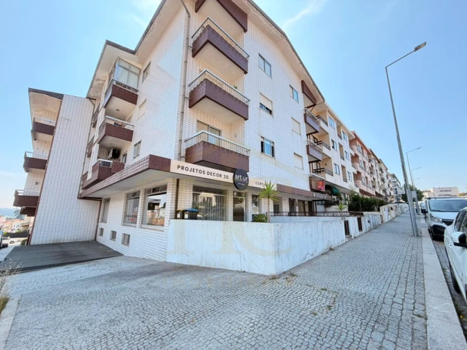 Apartamento T2 para Venda em Cidade da Maia Foto 22