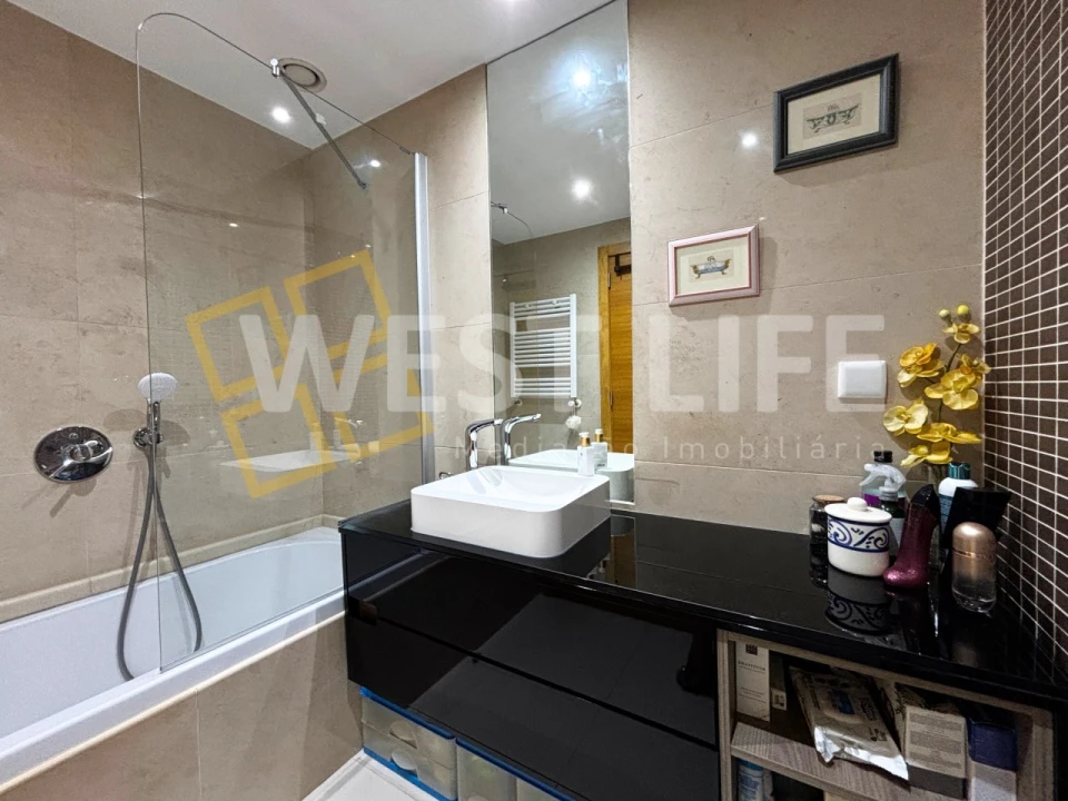 Apartamento T4 para Venda em Loures Foto 14