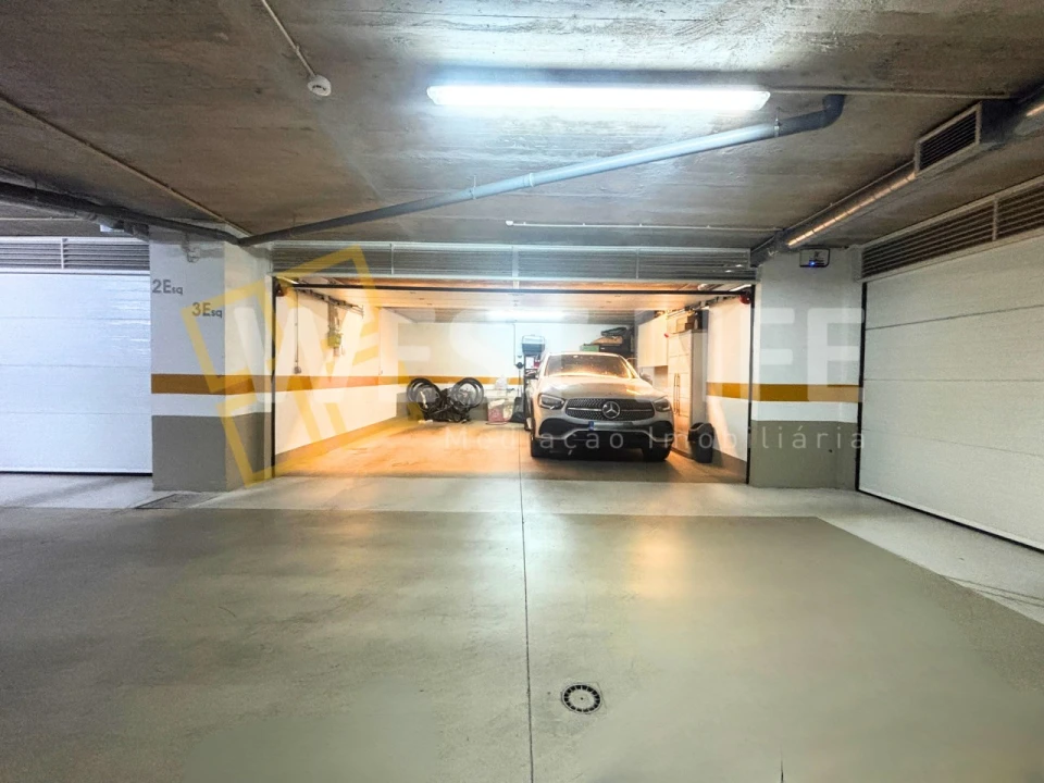 Apartamento T4 para Venda em Loures Foto 21