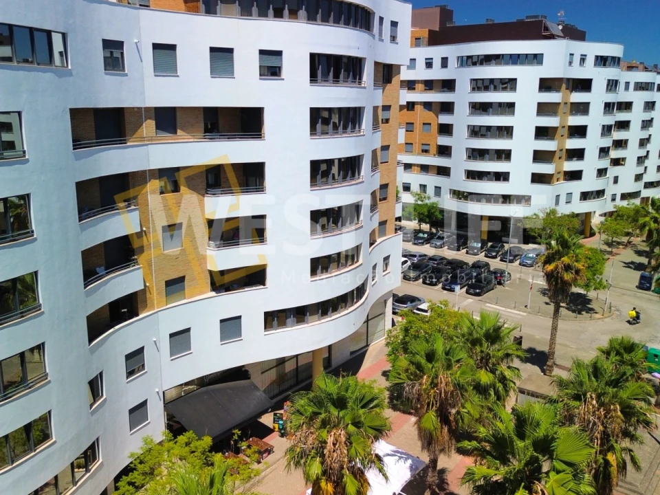 Apartamento T4 para Venda em Loures Foto 22