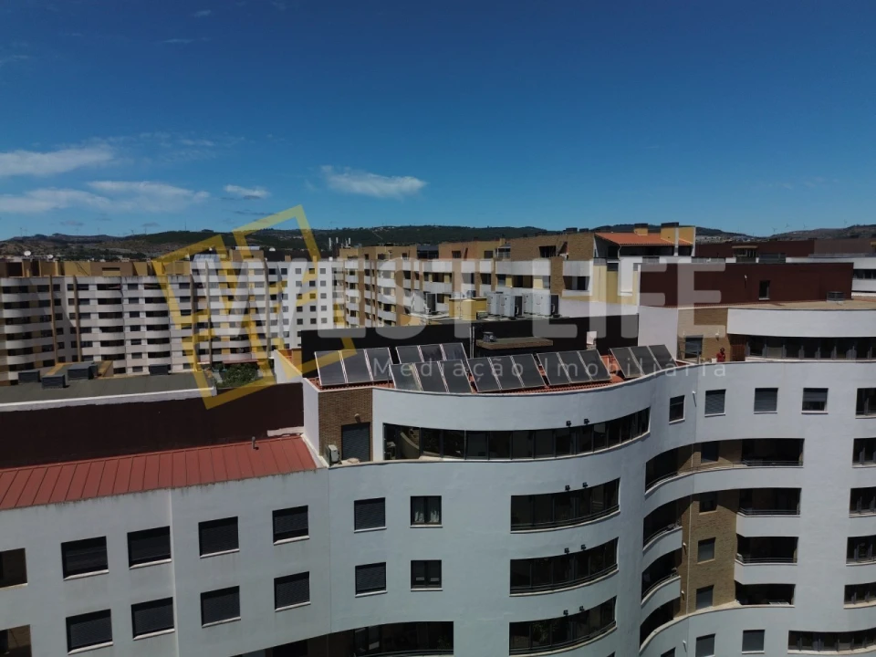 Apartamento T4 para Venda em Loures Foto 23