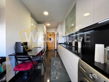 Apartamento T4 para Venda em Loures