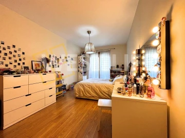 Apartamento T4 para Venda em Loures