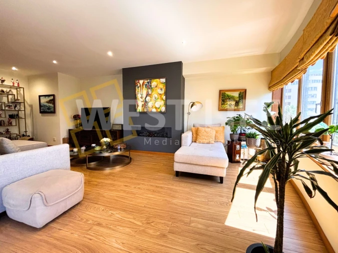 Apartamento T4 para Venda em Loures Foto 4