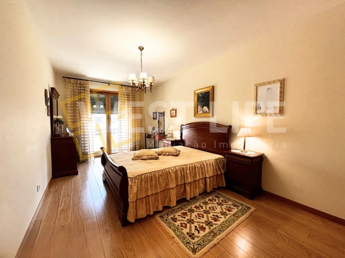 Apartamento T4 para Venda em Loures Foto 17