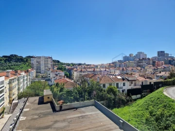 Apartamento T4 para Venda em Alvalade