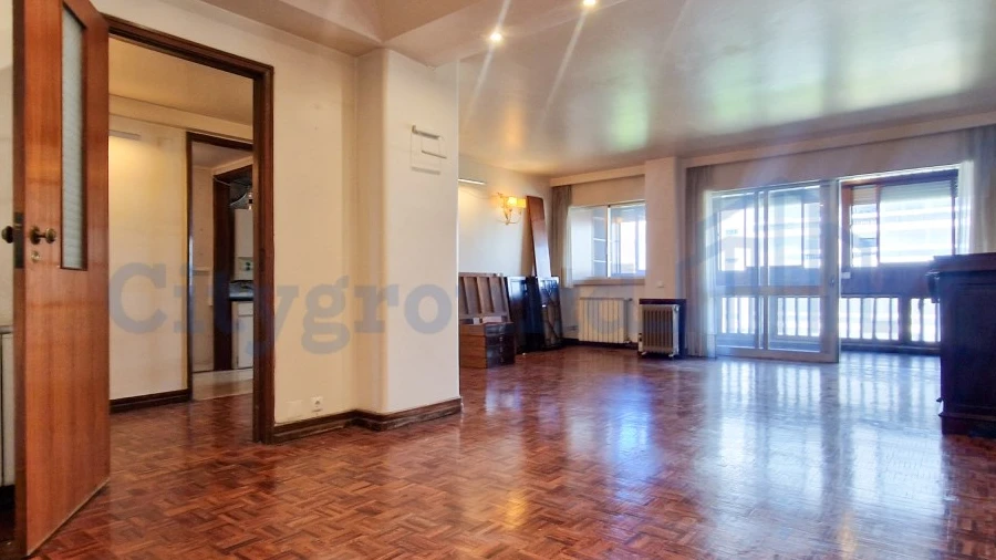 Apartamento T4 para Venda em Alvalade