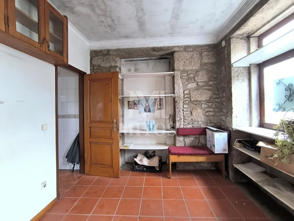 Moradia T4 para Venda em Riba de Ancora Foto 6