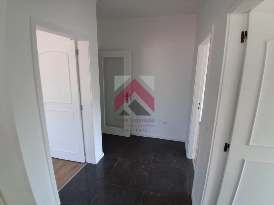 Apartamento T3 para Venda em Fânzeres e São Pedro da Cova Foto 16