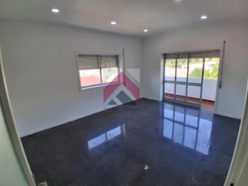 Apartamento T3 para Venda em Fânzeres e São Pedro da Cova