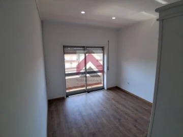 Apartamento T3 para Venda em Fânzeres e São Pedro da Cova