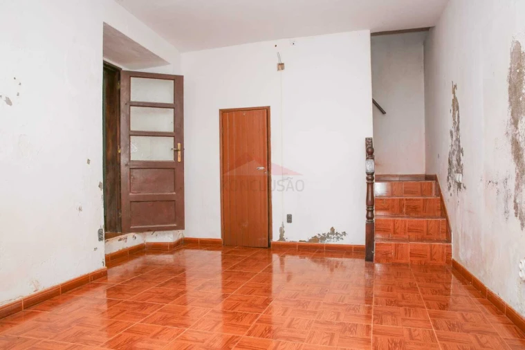 Moradia T1 para Venda em Ventosa Foto 7