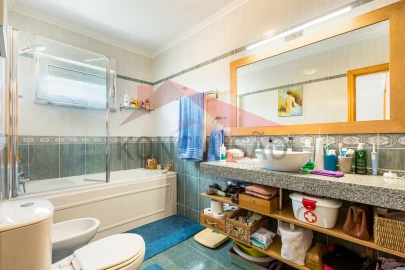 Apartamento T3 para Venda em Carregado e Cadafais