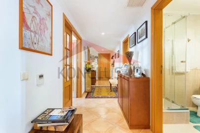 Apartamento T3 para Venda em Carregado e Cadafais