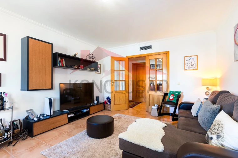 Apartamento T3 para Venda em Carregado e Cadafais Foto 2