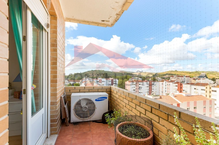 Apartamento T3 para Venda em Carregado e Cadafais Foto 5