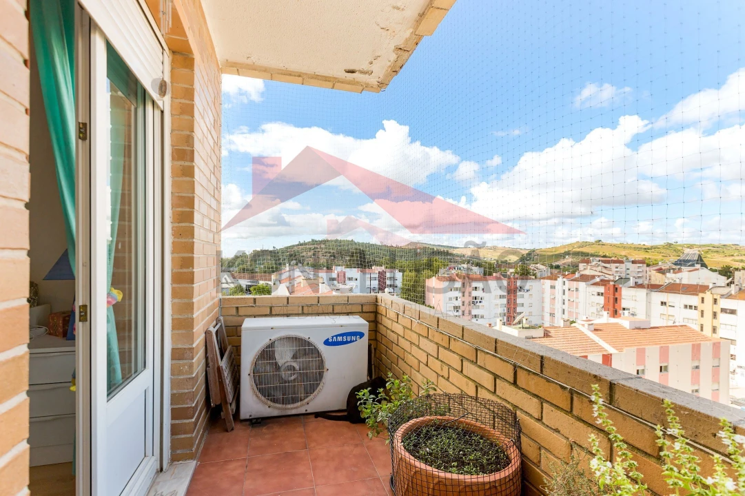 Apartamento T3 para Venda em Carregado e Cadafais Foto 5