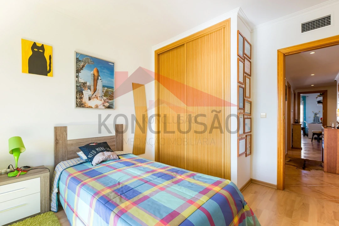 Apartamento T3 para Venda em Carregado e Cadafais Foto 20