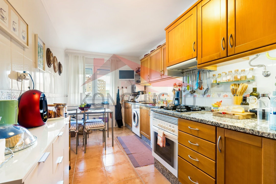 Apartamento T3 para Venda em Carregado e Cadafais Foto 8