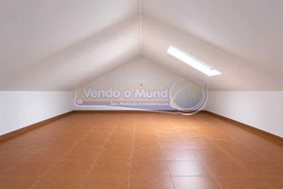 Moradia T2 para Venda em Alhandra, São João dos Montes e Calhandriz