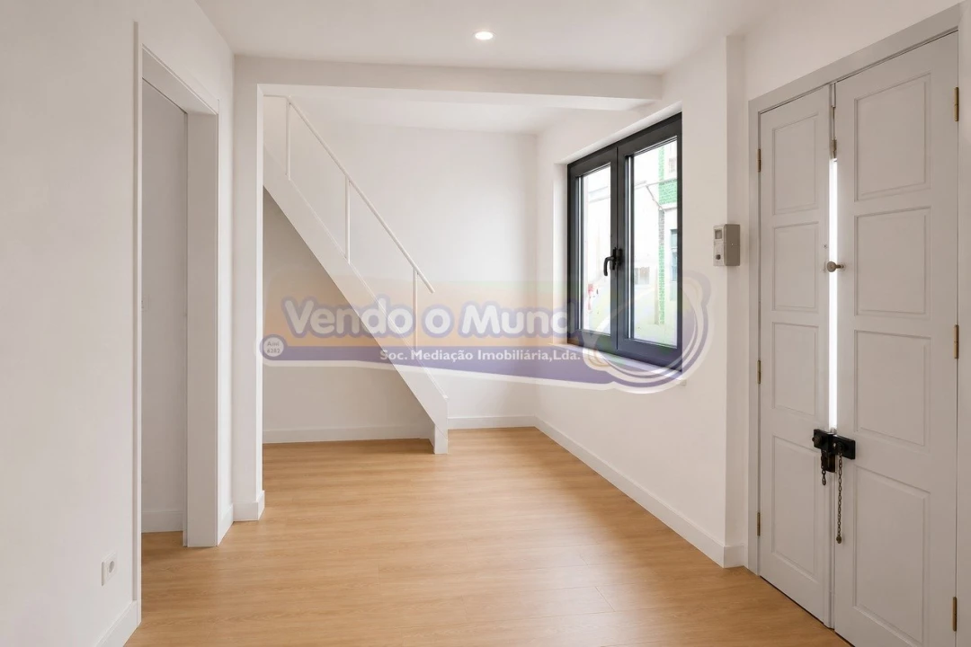 Moradia T2 para Venda em Alhandra, São João dos Montes e Calhandriz Foto 4