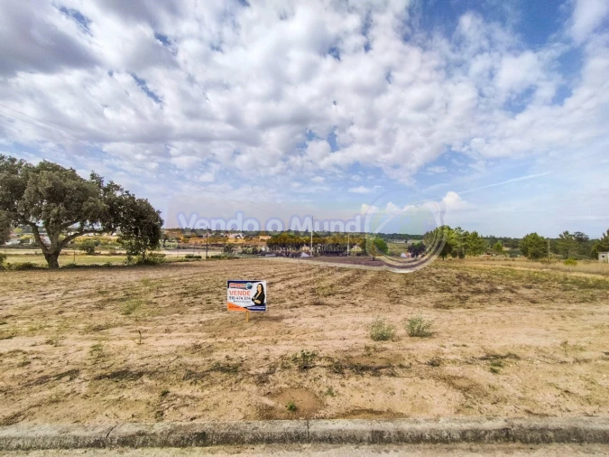 Terreno para Venda em Biscainho Foto 2