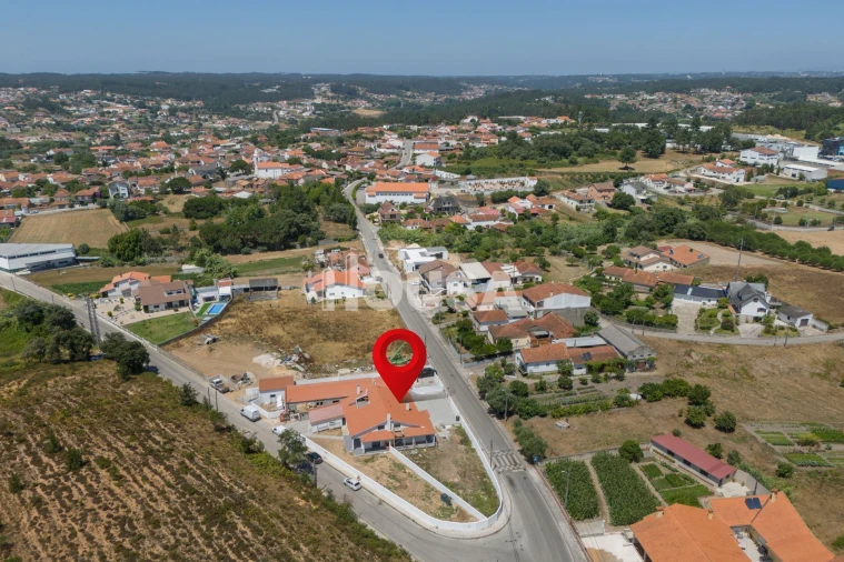 Moradia T3 para Venda em Marrazes e Barosa Foto 12
