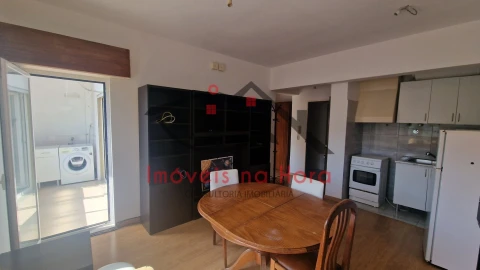 Apartamento T1 para Venda em Águas Livres