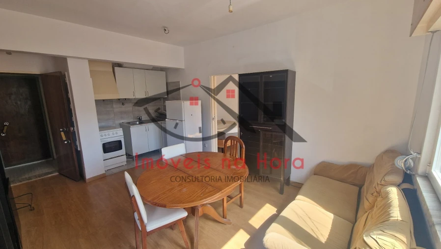 Apartamento T1 para Venda em Águas Livres Foto 7