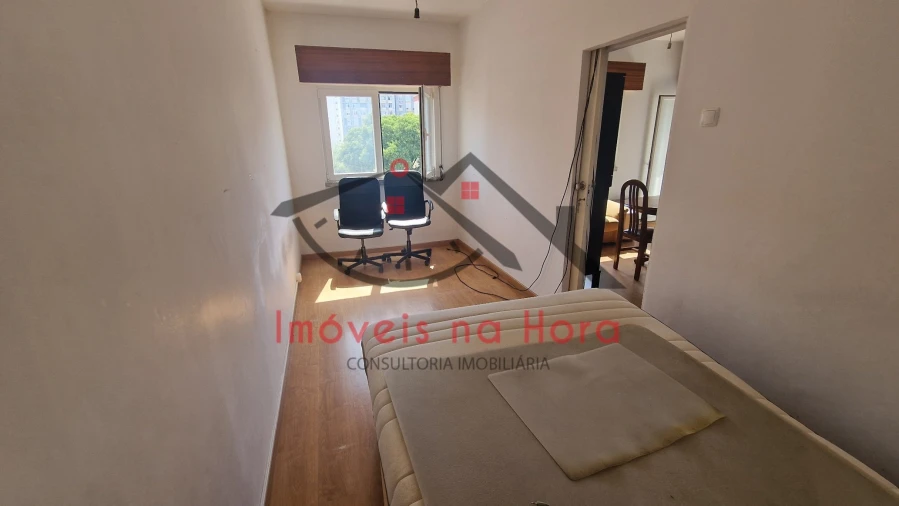 Apartamento T1 para Venda em Águas Livres Foto 10