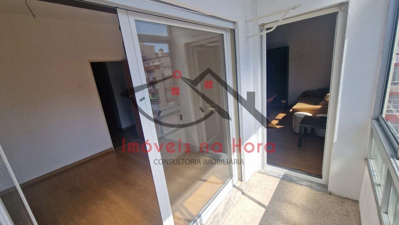 Apartamento T1 para Venda em Águas Livres Foto 13
