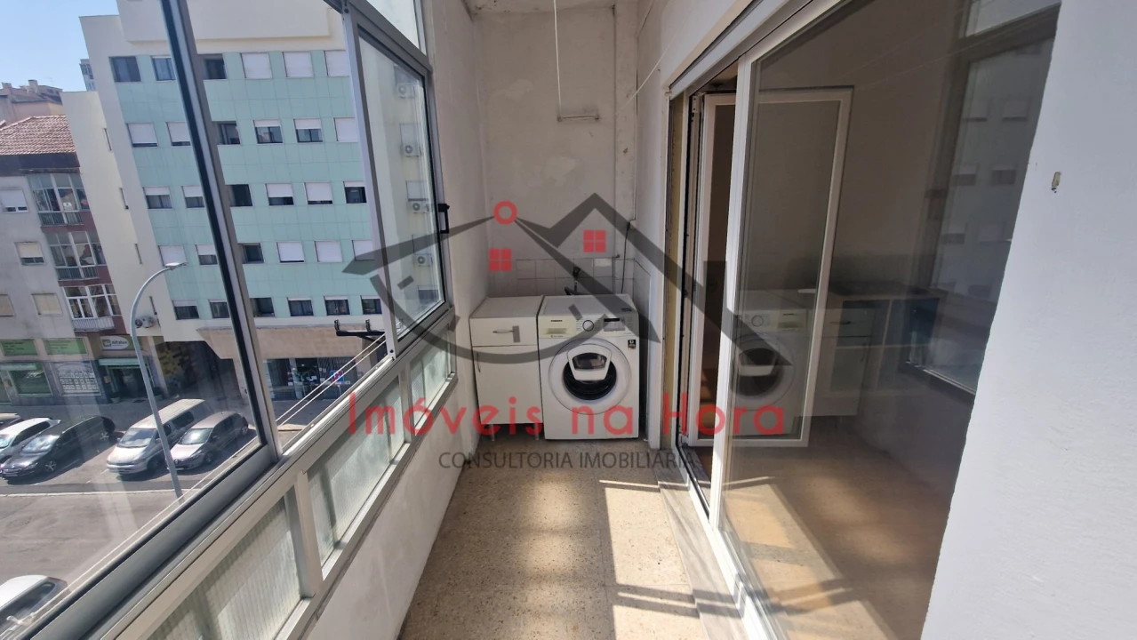 Apartamento T1 para Venda em Águas Livres Foto 12
