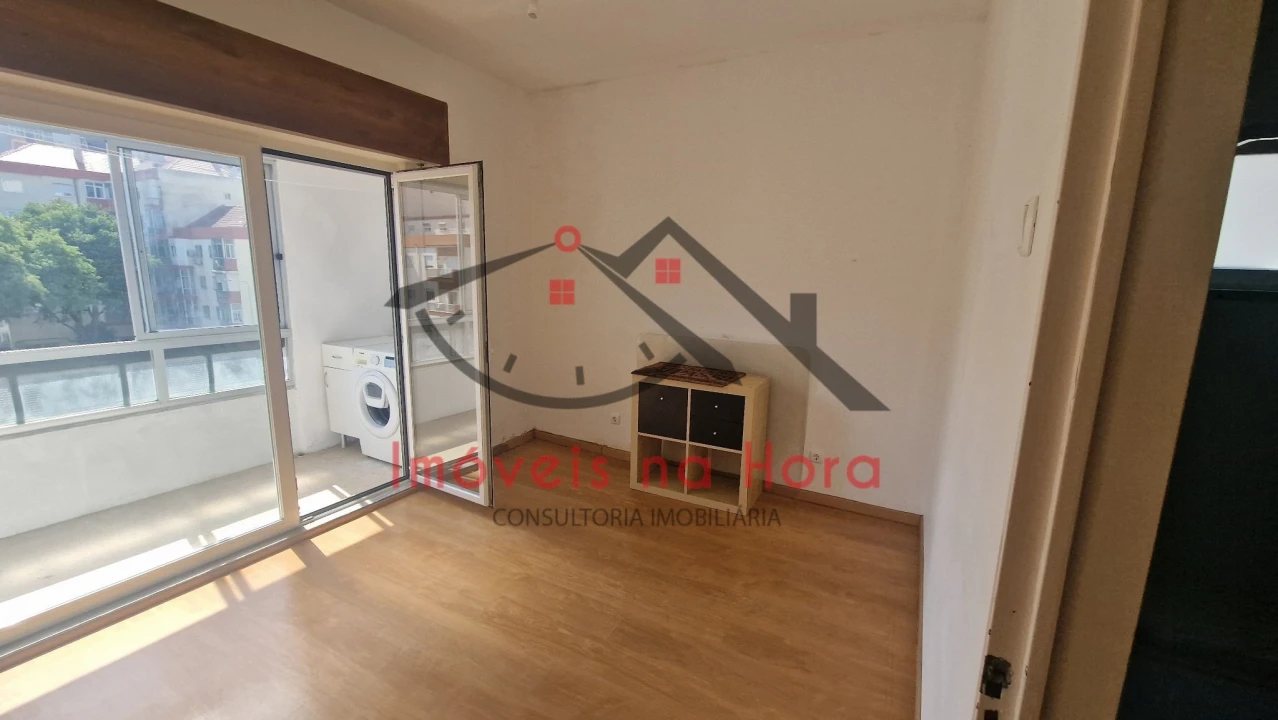 Apartamento T1 para Venda em Águas Livres Foto 15