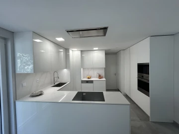 Apartamento T3 para Venda em Carcavelos e Parede