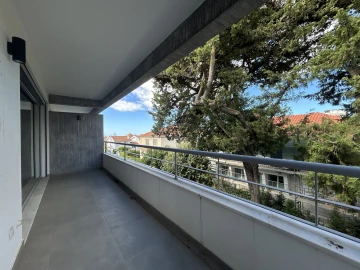 Apartamento T3 para Venda em Carcavelos e Parede