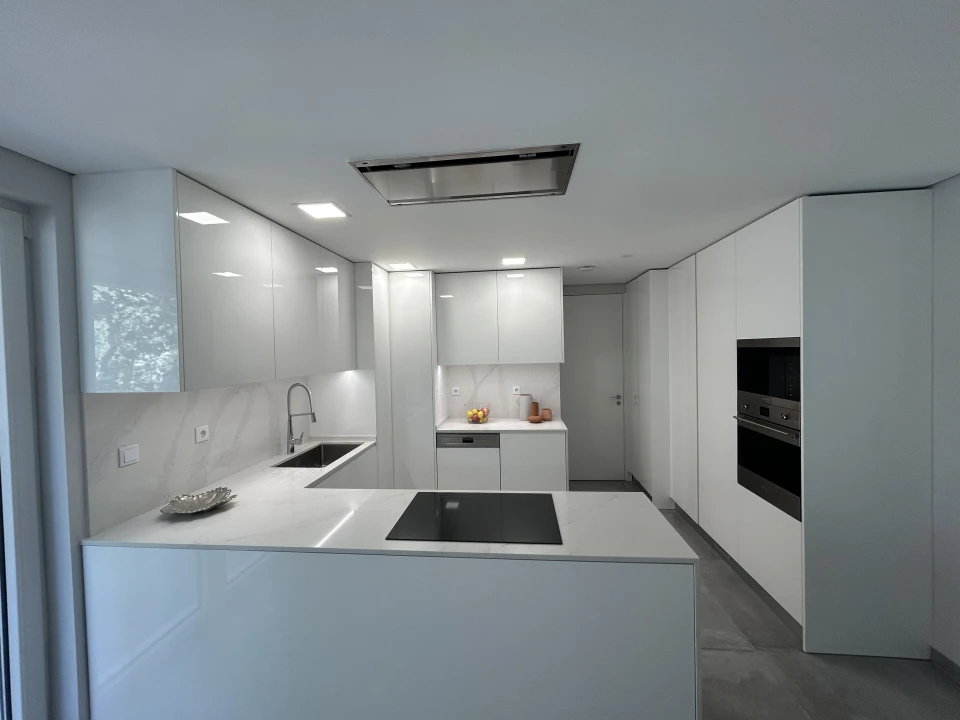 Apartamento T3 para Venda em Carcavelos e Parede Foto 11