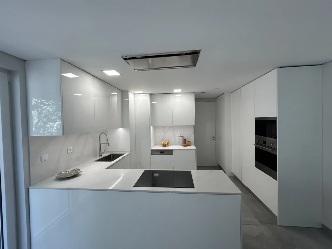 Apartamento T3 para Venda em Carcavelos e Parede Foto 11