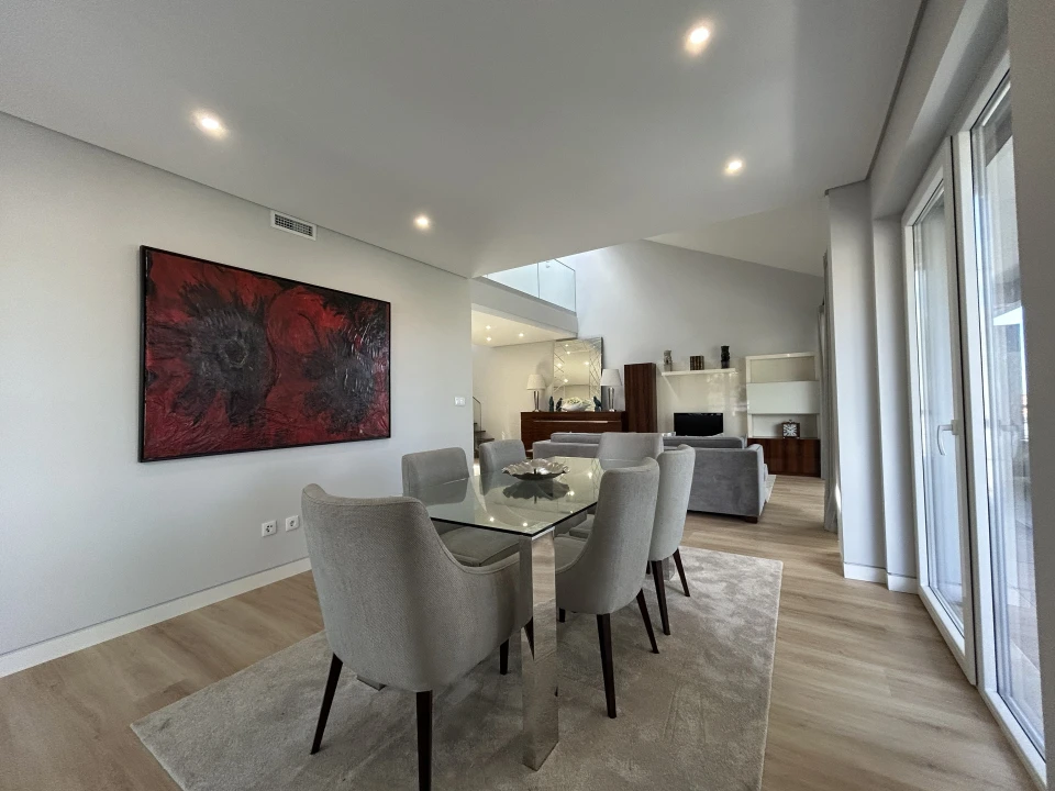 Apartamento T3 para Venda em Carcavelos e Parede Foto 4