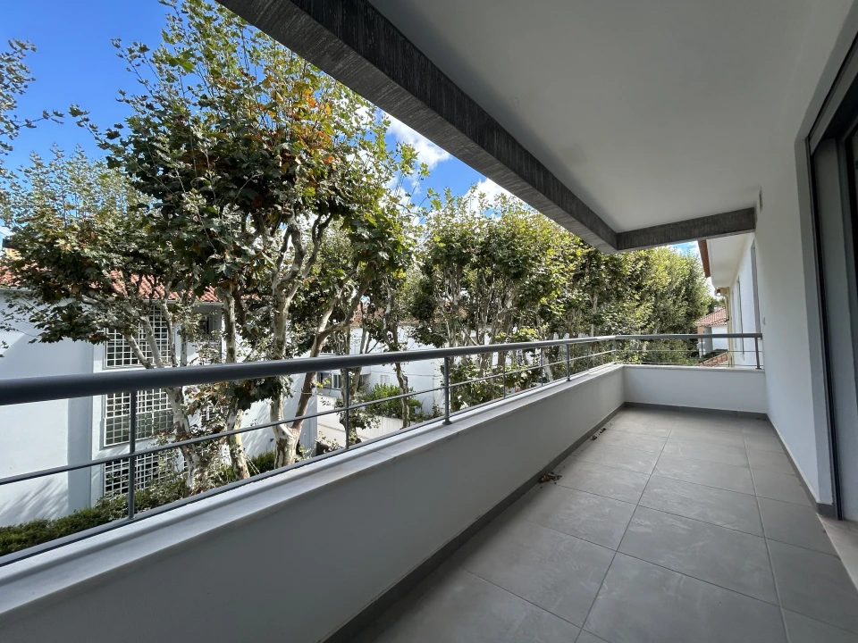 Apartamento T3 para Venda em Carcavelos e Parede Foto 15